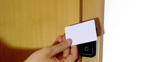 Contactless RFID card reader